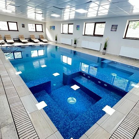 Hotel Class ブレゾイ エクステリア 写真